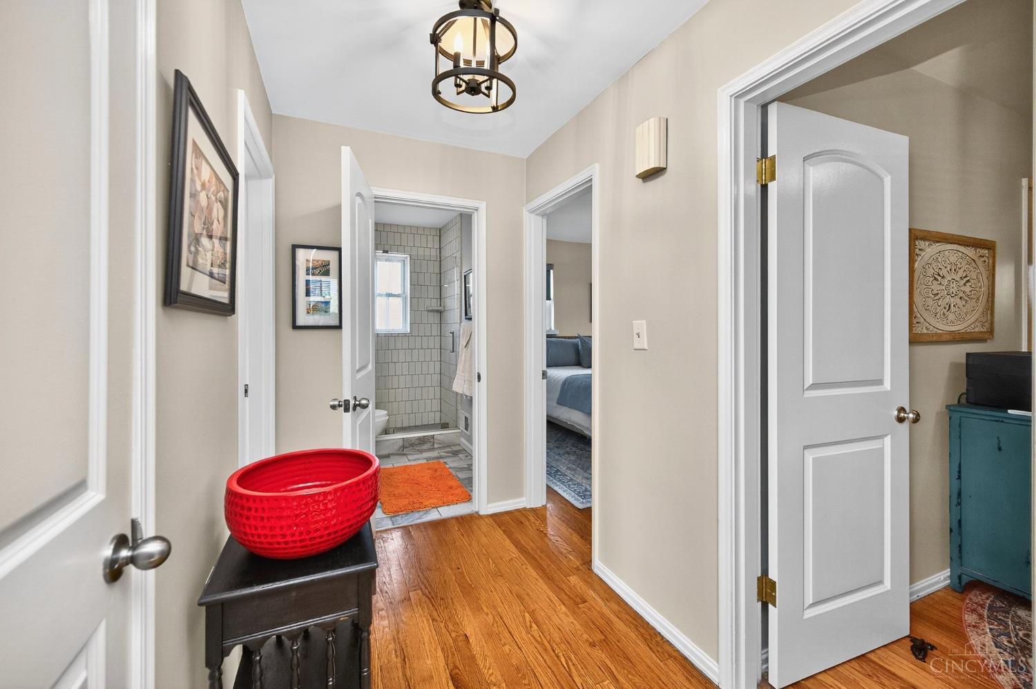 9748 Leacrest Road Cincinnati, OH 45231 - Photo 13 of 52 Gallery Image 13
