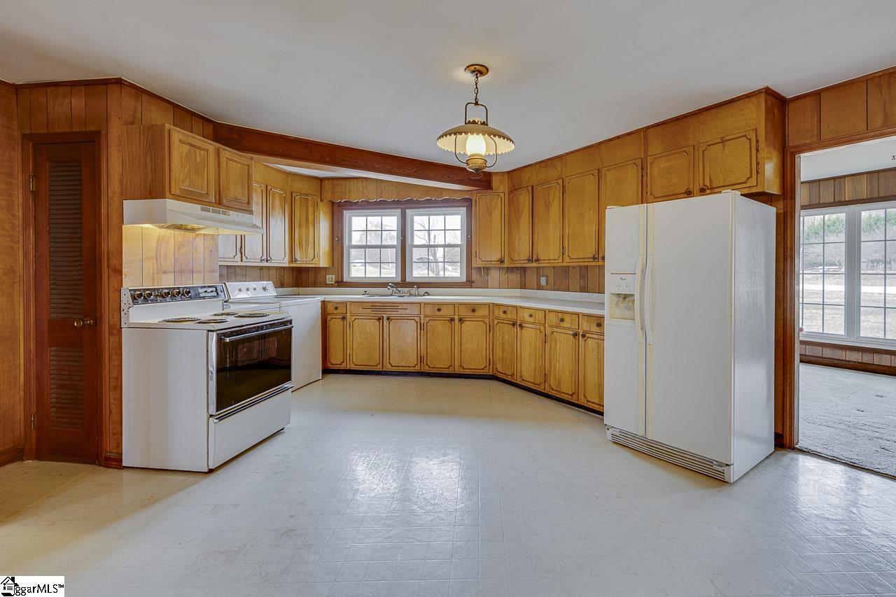 216 Dacusville Road Marietta, SC 29661 - Photo 23 of 36 Gallery Image 23