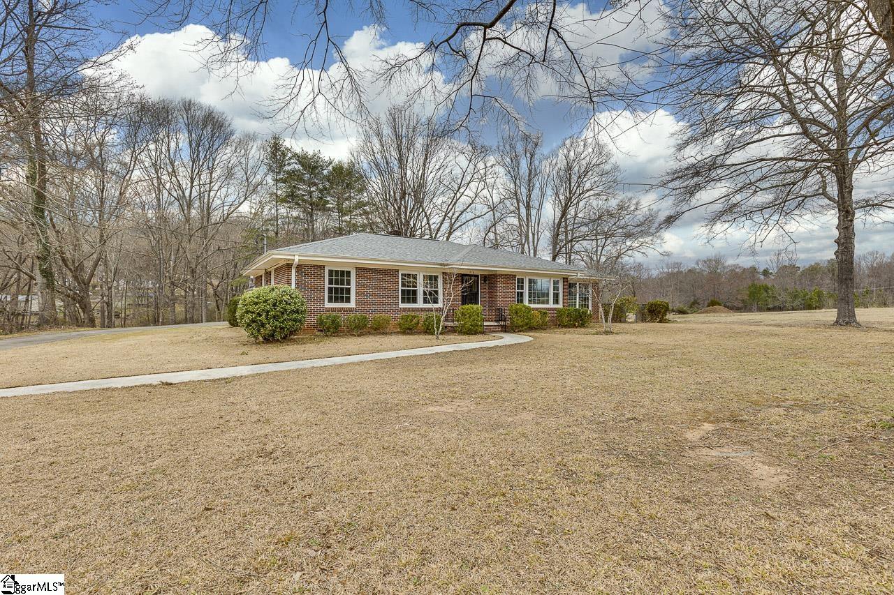 216 Dacusville Road Marietta, SC 29661 - Photo 3 of 36 Gallery Image 3