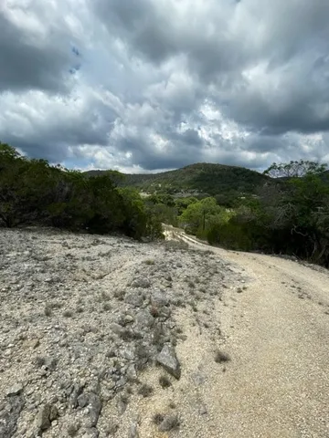 $1,200,000 | 2250 Walter White Road, Leakey, TX 78873