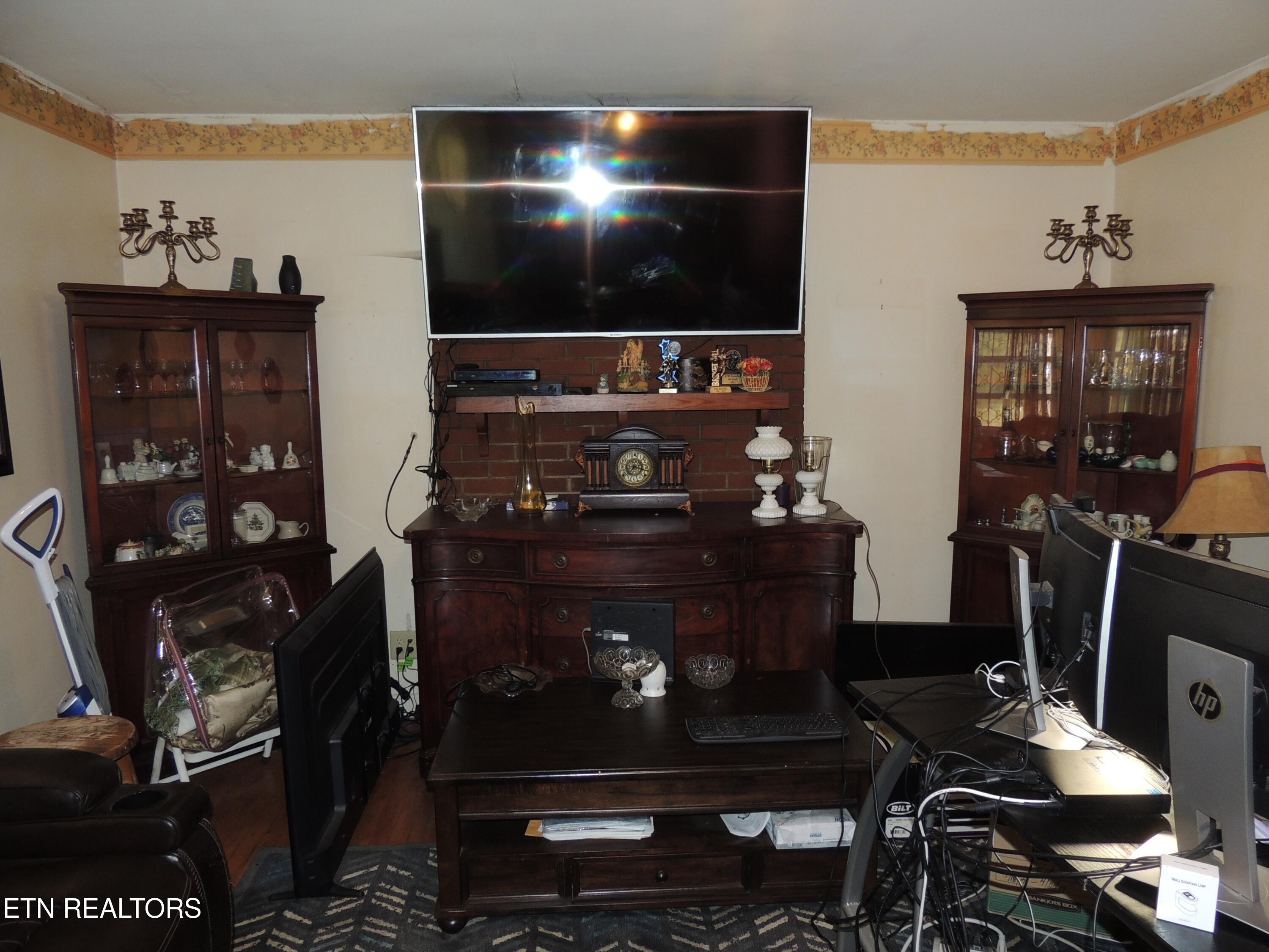 3227 George Light Road Knoxville, TN 37931 - Photo 12 of 24 Living Room