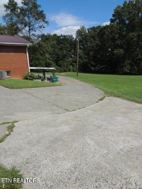 3227 George Light Road Knoxville, TN 37931 - Photo 22 of 24 driveway to the rear