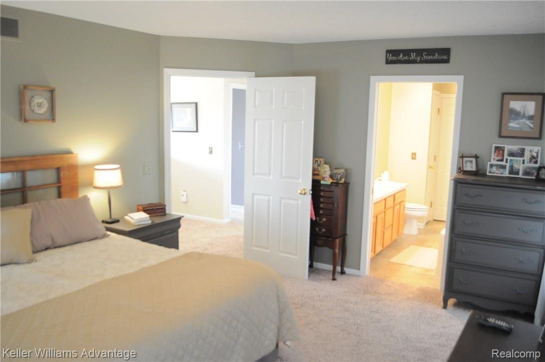 1203 Booth Street Howell, MI 48843 - Photo 21 of 28 DSC_3278.JPG