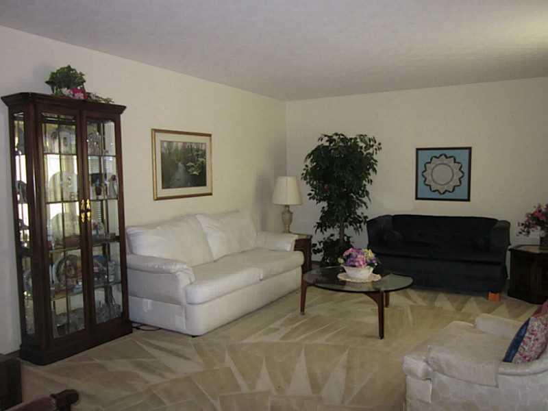 1042 Armsgate Road, Unit 35 Springfield, OH 45503 - Photo 4 of 17
