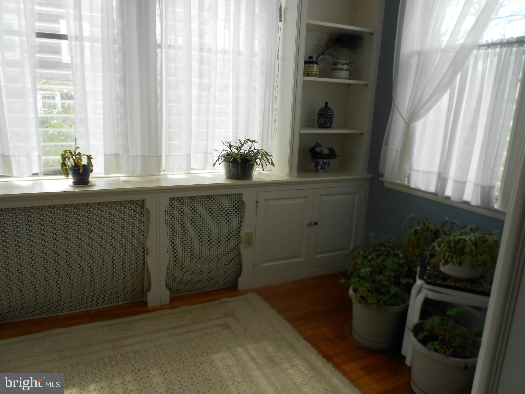 5111 Brook Green Road Baltimore, MD 21229 - Photo 7 of 23 Interior (General)