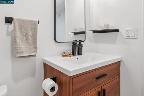 $525,000 | 360 Vernon Street, Unit 304, Oakland, CA 94610