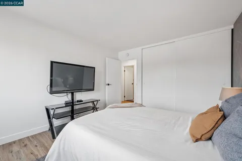 $525,000 | 360 Vernon Street, Unit 304, Oakland, CA 94610