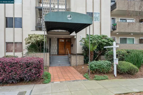 $525,000 | 360 Vernon Street, Unit 304, Oakland, CA 94610