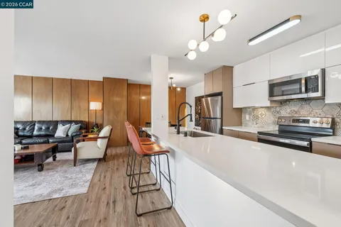 $525,000 | 360 Vernon Street, Unit 304, Oakland, CA 94610