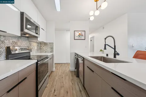 $525,000 | 360 Vernon Street, Unit 304, Oakland, CA 94610