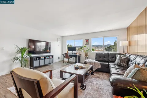 $525,000 | 360 Vernon Street, Unit 304, Oakland, CA 94610