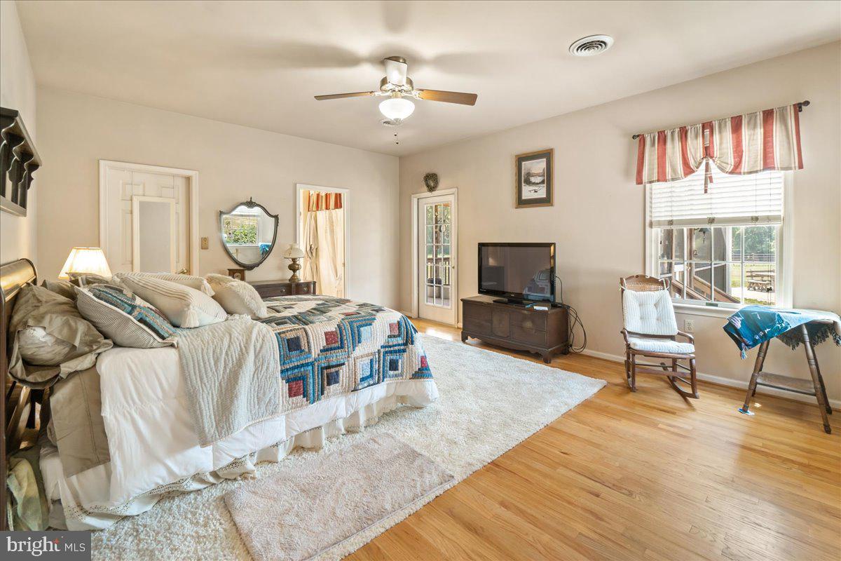 5751 Mountville Road Adamstown, MD 21710 - Photo 33 of 72 Primary BR with walk in closet and exit to porch