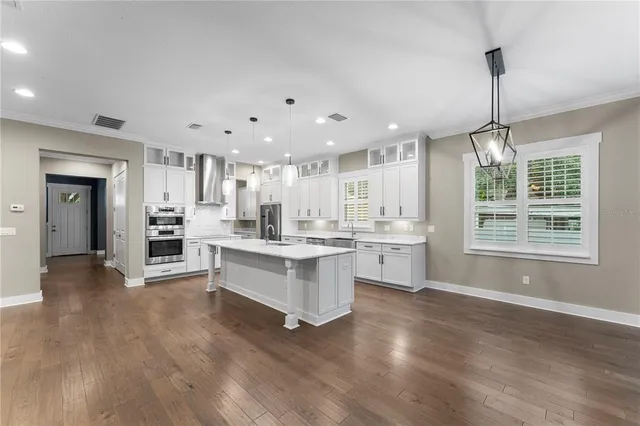 $1,359,000 | 3611 West Royal Palm Circle, Tampa, FL 33629