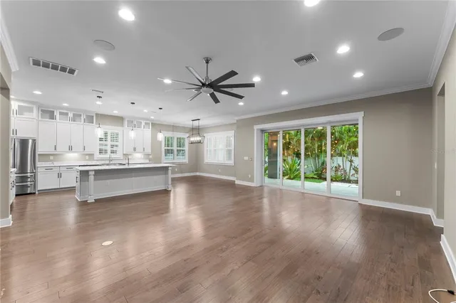 $1,359,000 | 3611 West Royal Palm Circle, Tampa, FL 33629