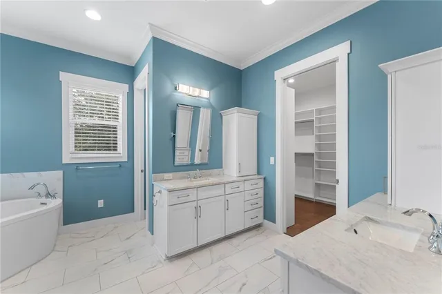 $1,359,000 | 3611 West Royal Palm Circle, Tampa, FL 33629