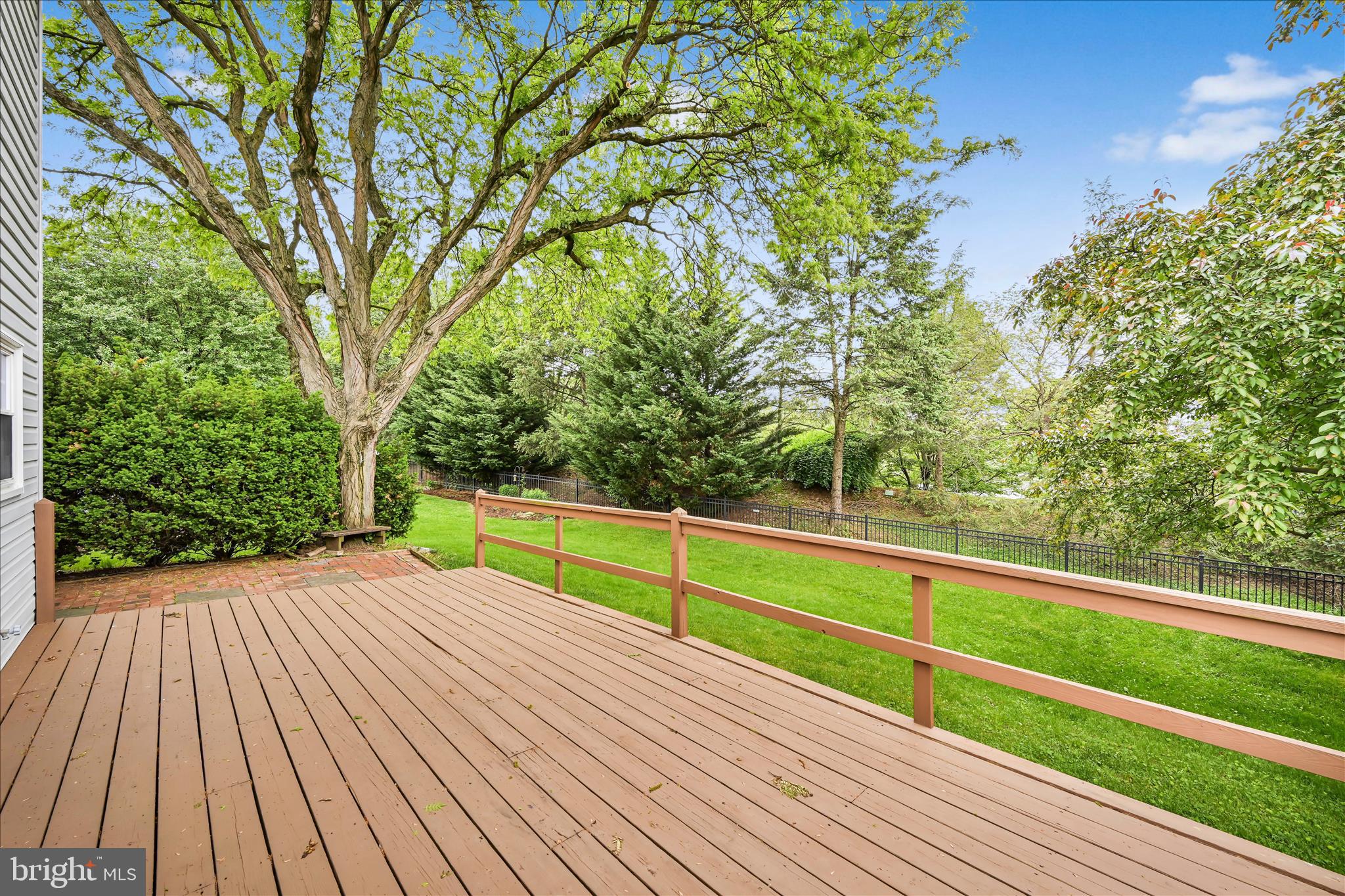 433 Springfield Court Lititz, PA 17543 - Photo 23 of 36 Back Patio