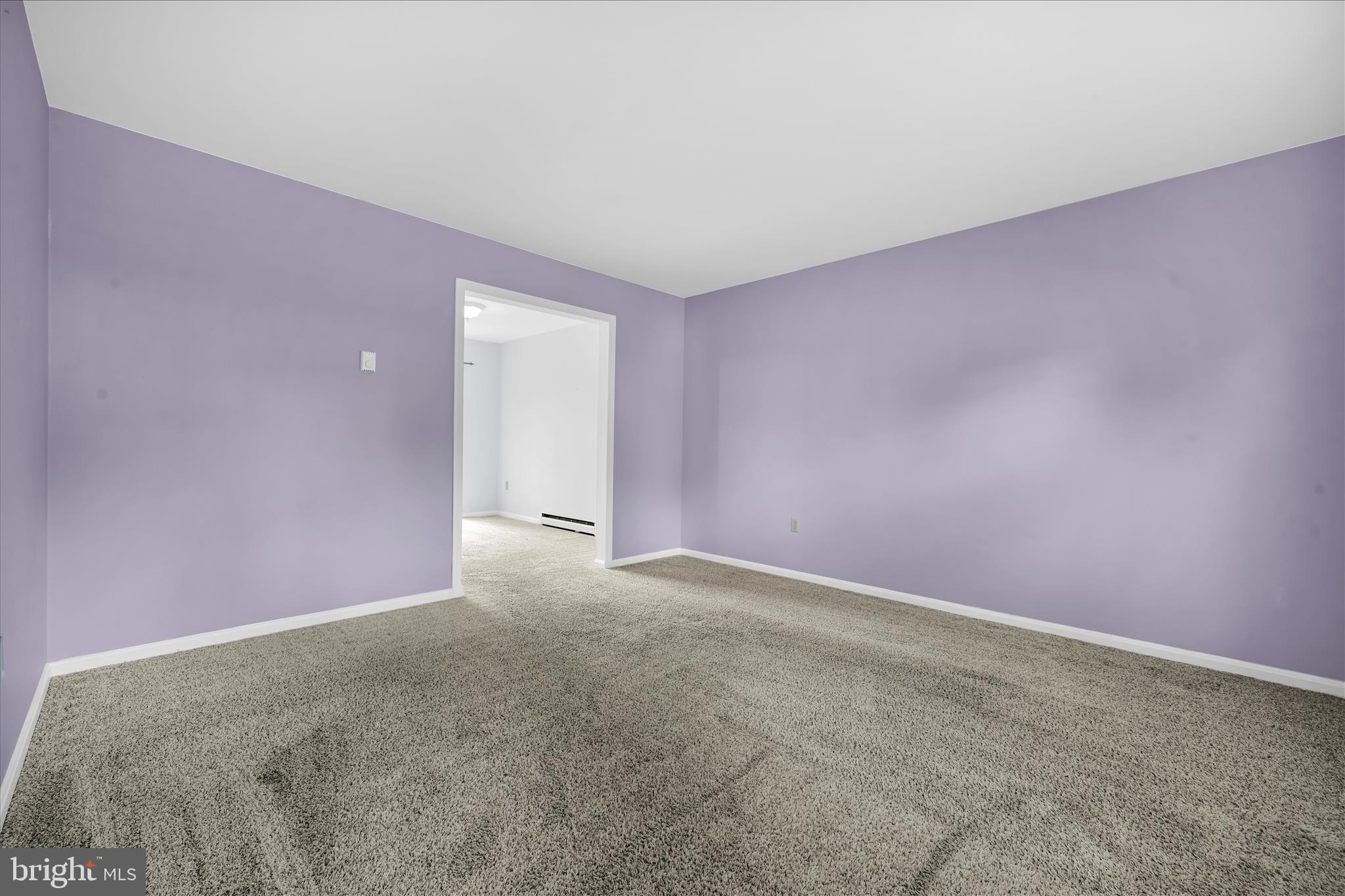 433 Springfield Court Lititz, PA 17543 - Photo 6 of 36 Living Area