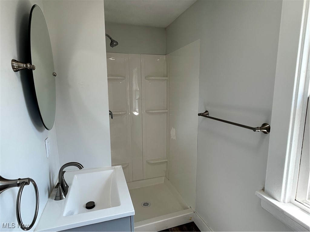 6247 Turney Road Cleveland, OH 44125 - Photo 8 of 13 Gallery Image 8