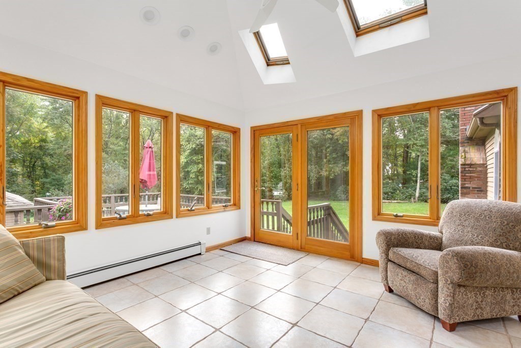 69 Prospect Street Franklin, MA 02038 - Photo 3 of 42 Gallery Image 3