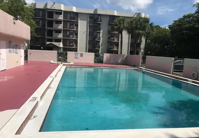 $1,450 | 2701 Riverside Drive, Unit 514B, Coral Springs, FL 33065