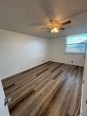 $1,450 | 2701 Riverside Drive, Unit 514B, Coral Springs, FL 33065