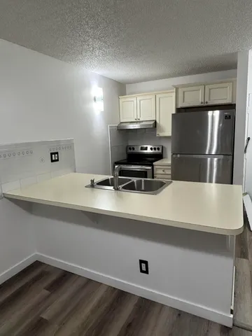 $1,450 | 2701 Riverside Drive, Unit 514B, Coral Springs, FL 33065