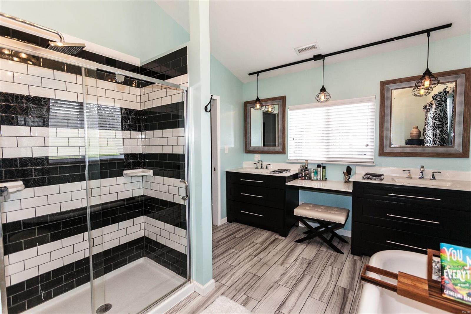 17 Raintree Court Fenton, MO 63026 - Photo 14 of 32 Gallery Image 14