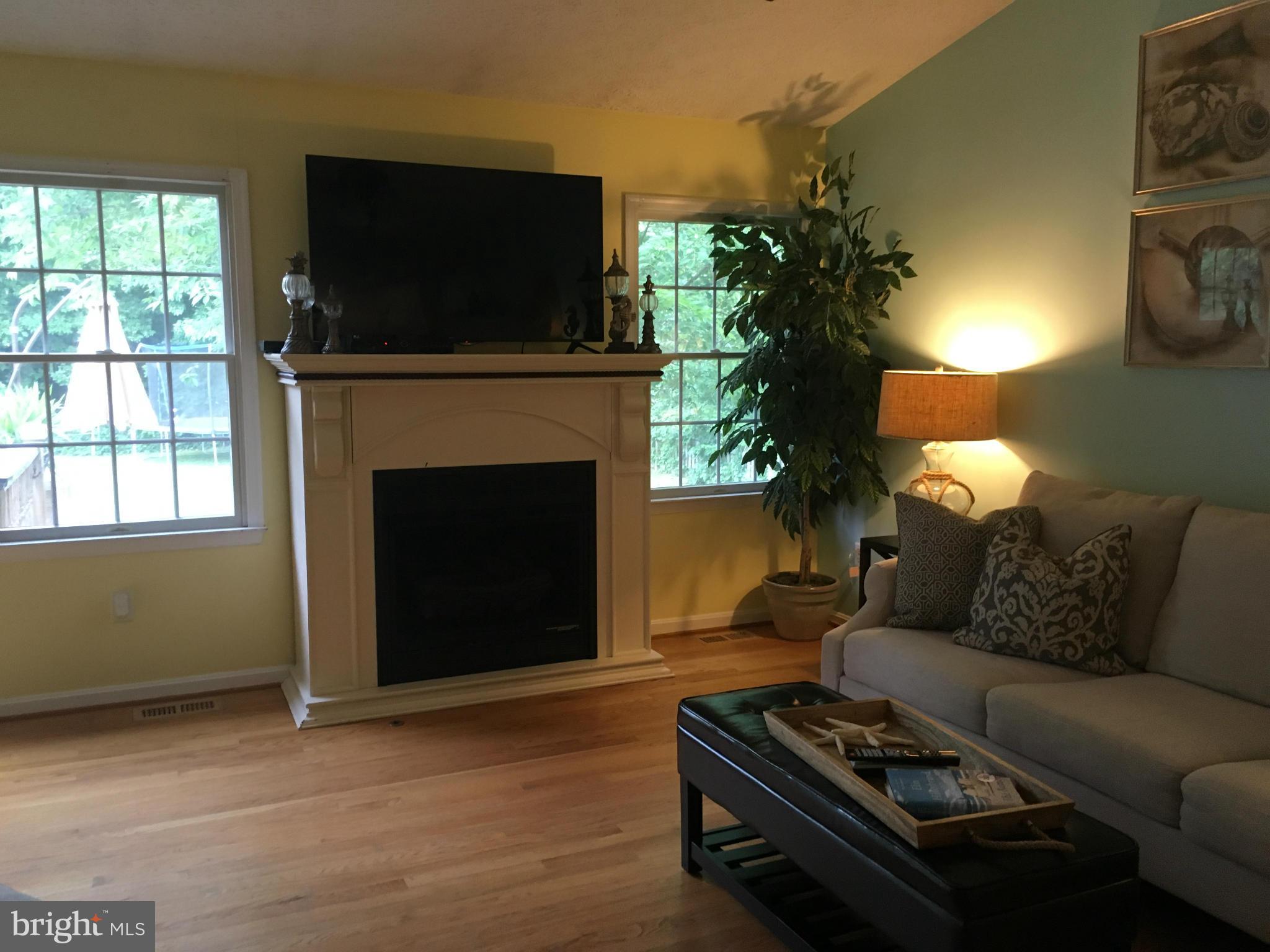 11332 Dahlgren Road King George, VA 22485 - Photo 14 of 30 Living Room