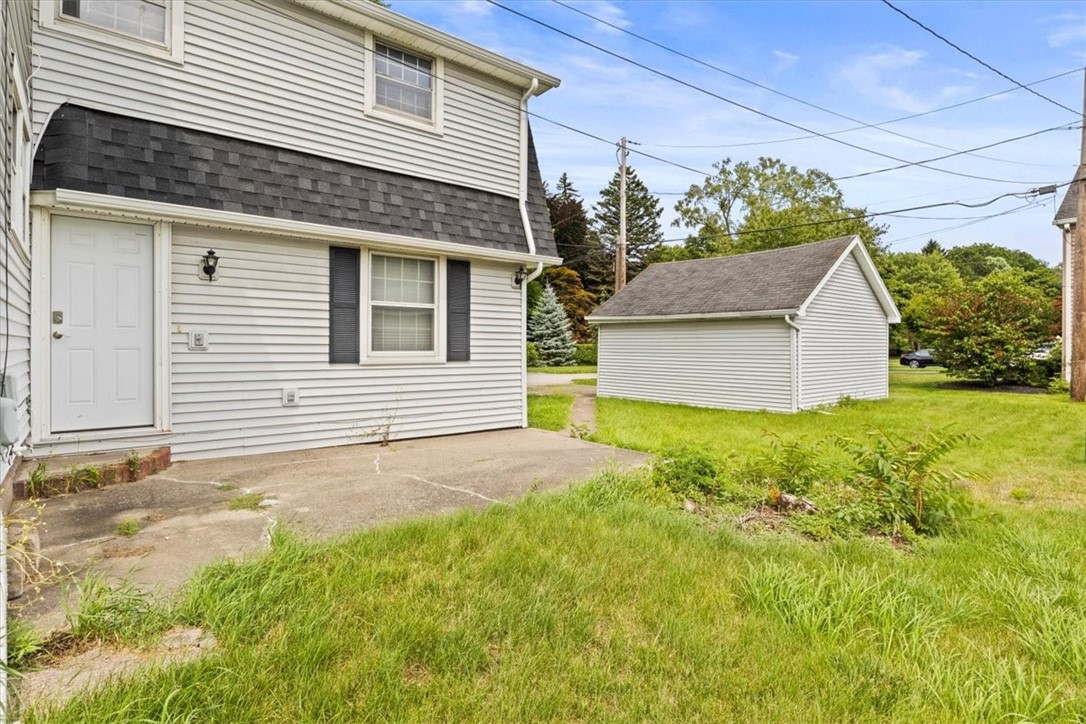 1568 Winton Road North Irondequoit, NY 14609 - Photo 31 of 33