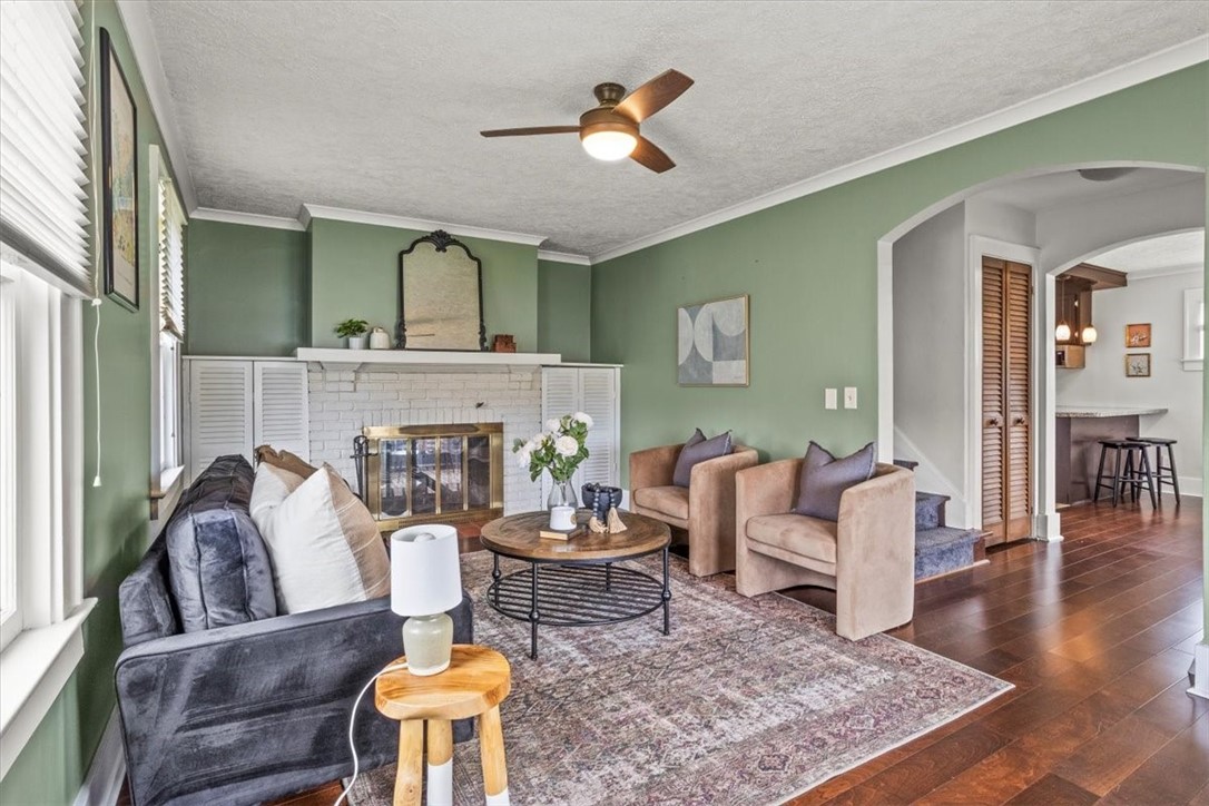 1568 Winton Road North Irondequoit, NY 14609 - Photo 5 of 33