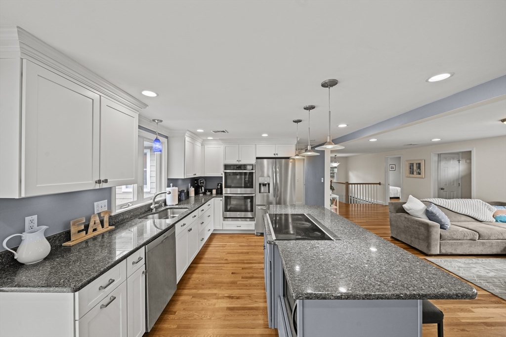 10 Newhall Road Lynnfield, MA 01940 - Photo 11 of 25 Gallery Image 11