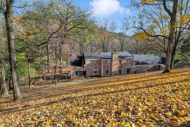 $2,800,000 | 4353 Chickering Lane, Nashville, TN 37215