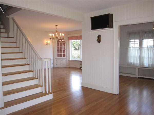 643 Bernardston Road Greenfield, MA 01301 - Photo 3 of 29 Gallery Image 3