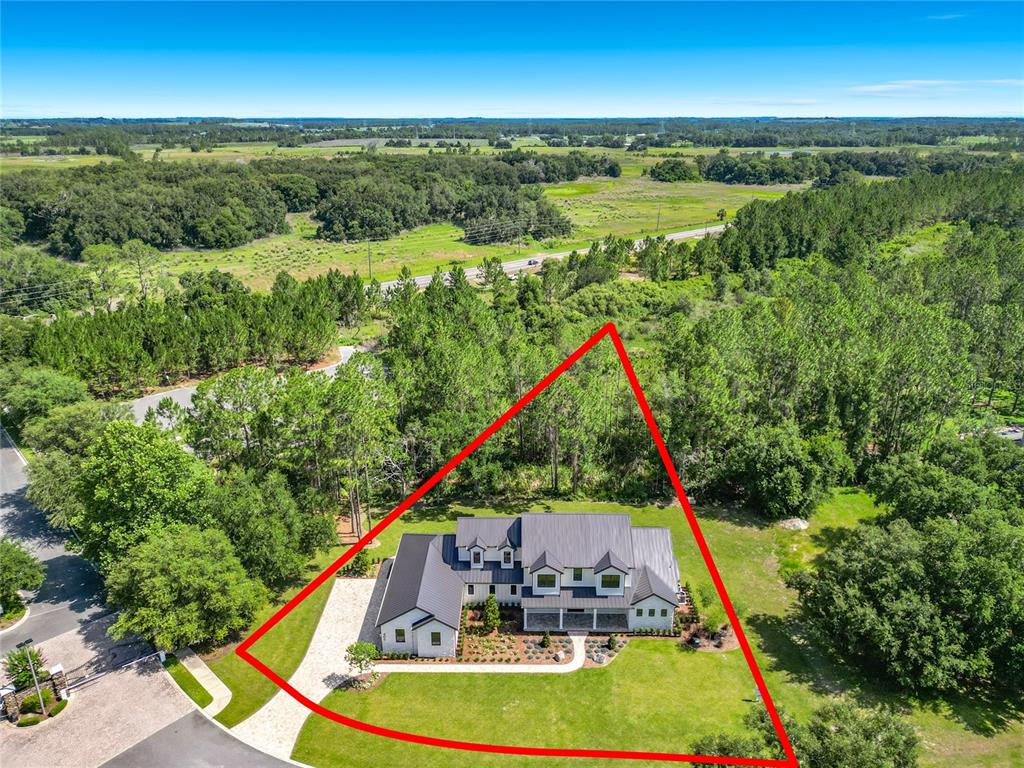 405 Long And Winding Road Howey-in-the-Hills, FL 34737 - Photo 12 of 100