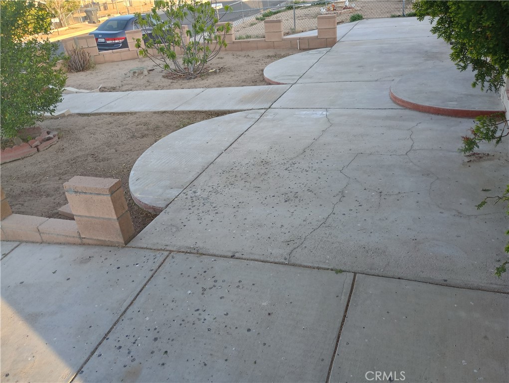 1426 Riverside Drive Barstow, CA 92311 - Photo 5 of 19