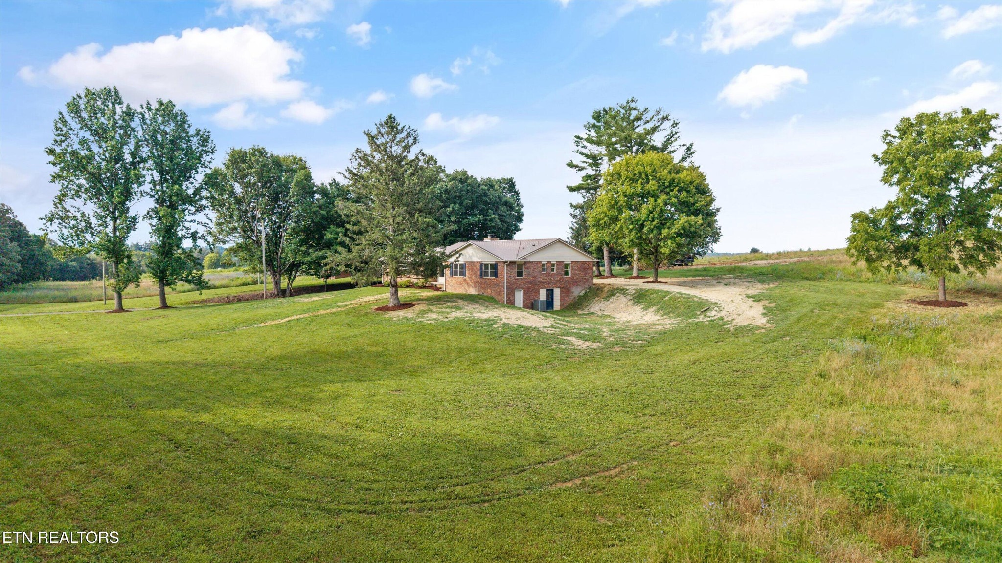 1701 Talbott-Kansas Road Dandridge, TN 37725 - Photo 11 of 39