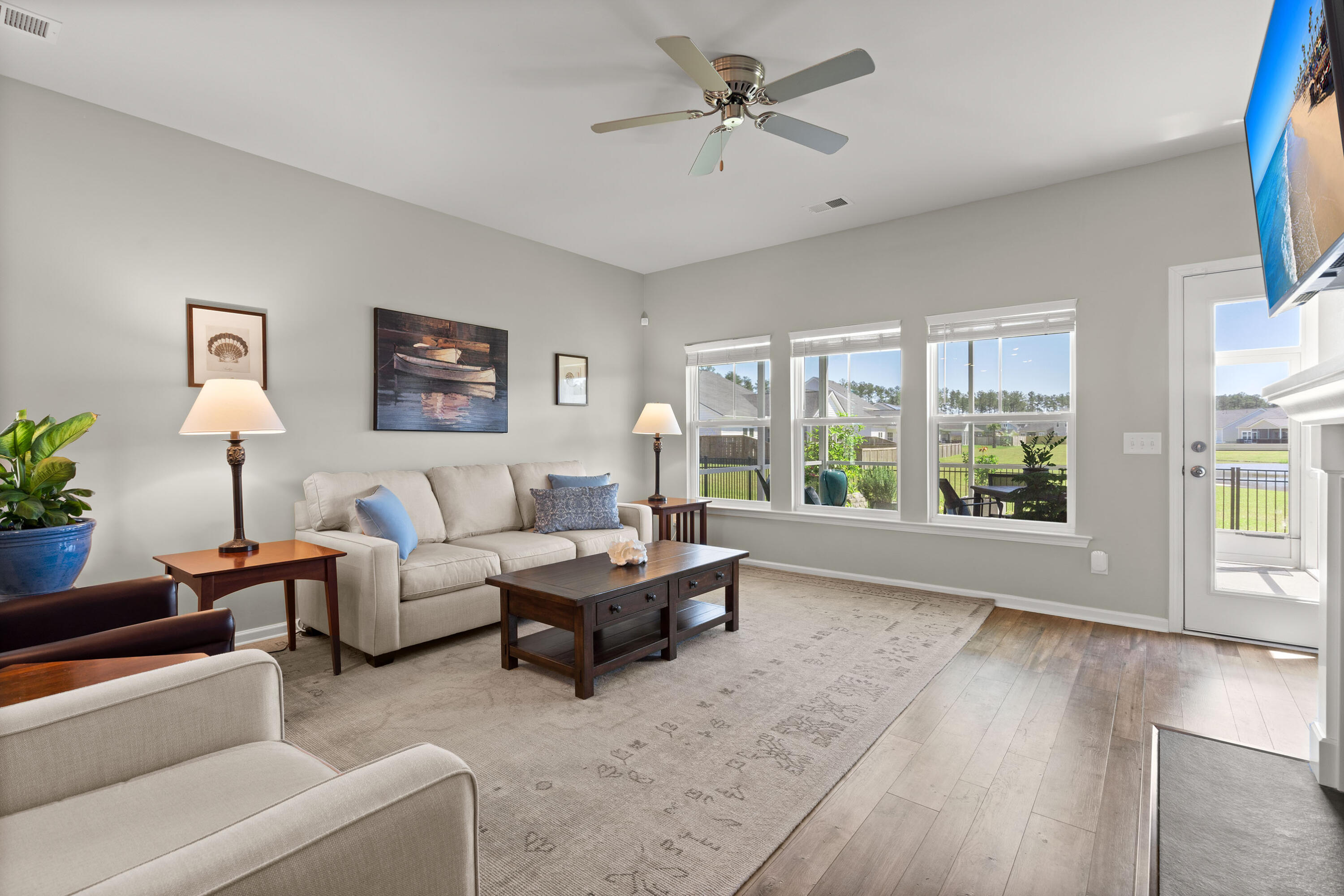 606 Macintyre Circle Summerville, SC 29486 - Photo 14 of 59 12