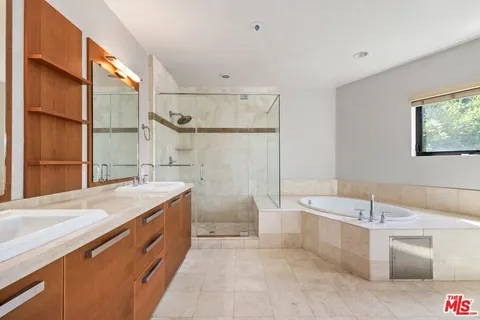 $1,449,999 | 8788 Shoreham Drive, Unit 23, West Hollywood, CA 90069