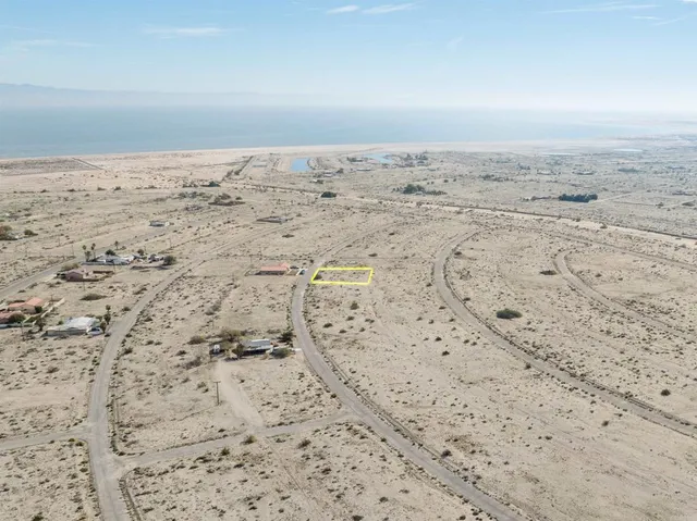 $9,000 | 1071 Sea Wind Avenue, Thermal, CA 92274