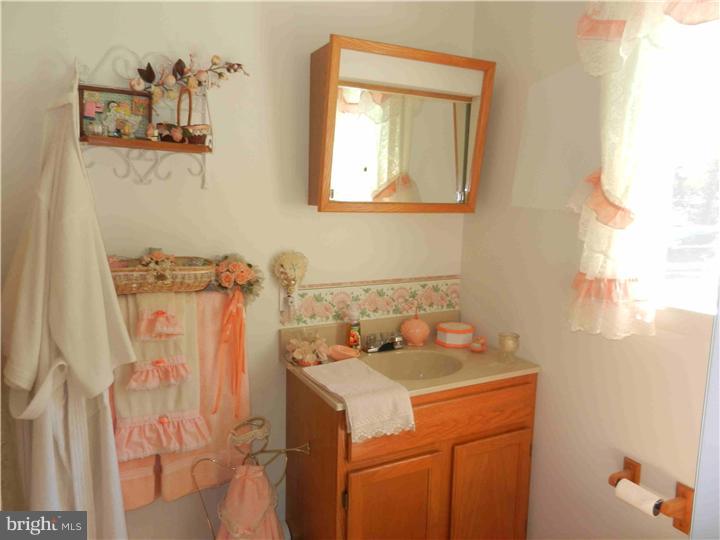 81 Station Road Leesburg, NJ 08327 - Photo 15 of 25