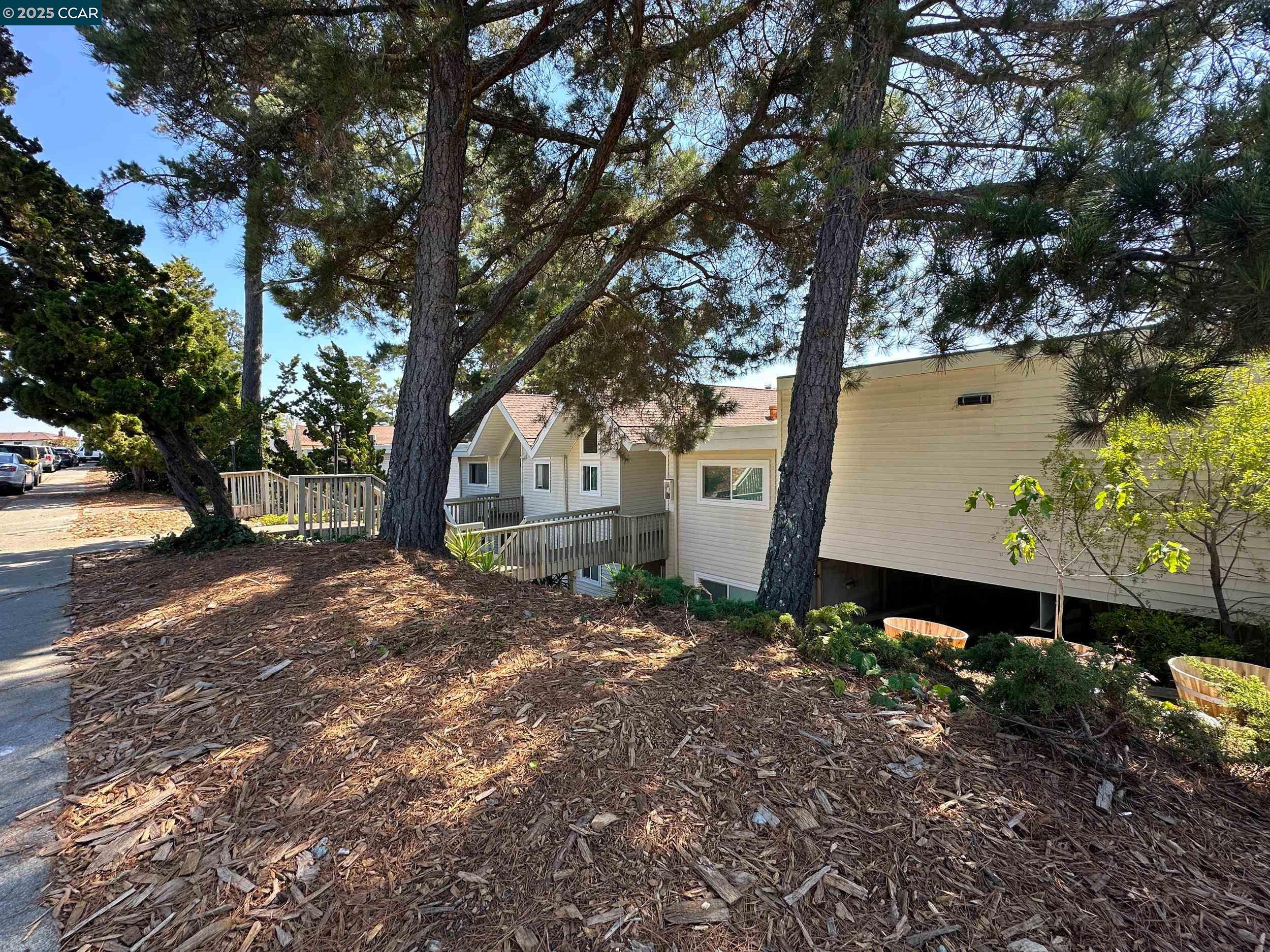 1984 Ascot Drive, Unit C Moraga, CA 94556 - Photo 24 of 36
