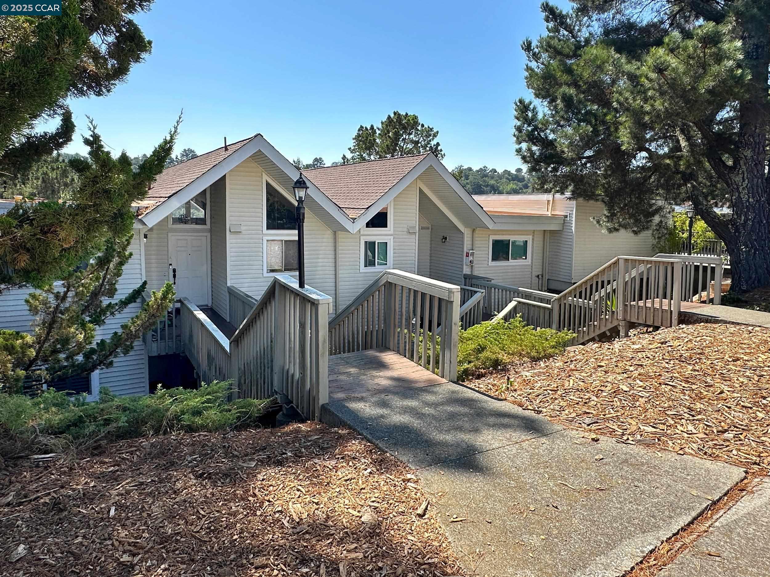 1984 Ascot Drive, Unit C Moraga, CA 94556 - Photo 27 of 36