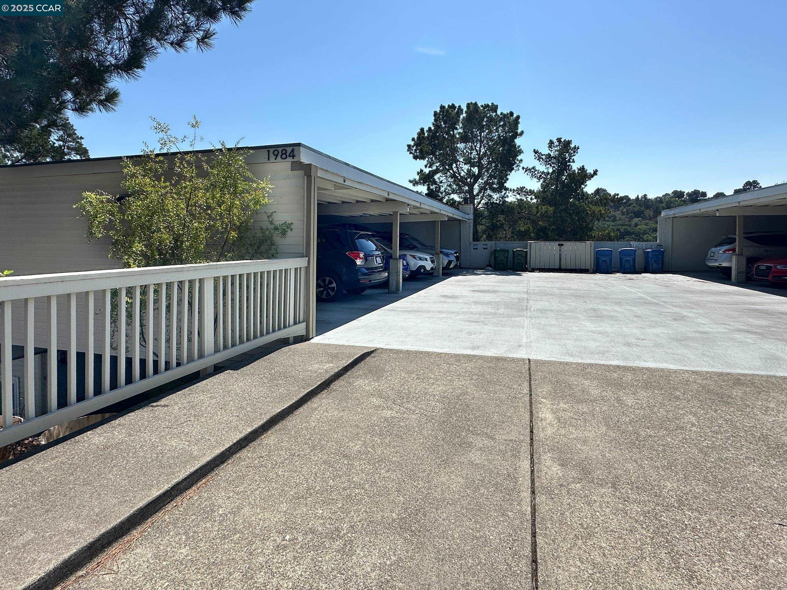 1984 Ascot Drive, Unit C Moraga, CA 94556 - Photo 32 of 36