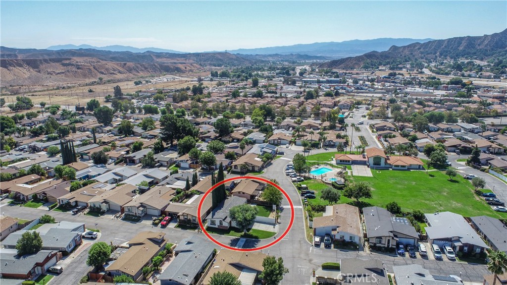27568 Ruby Lane Castaic, CA 91384 - Photo 33 of 34 an aerial view of a city