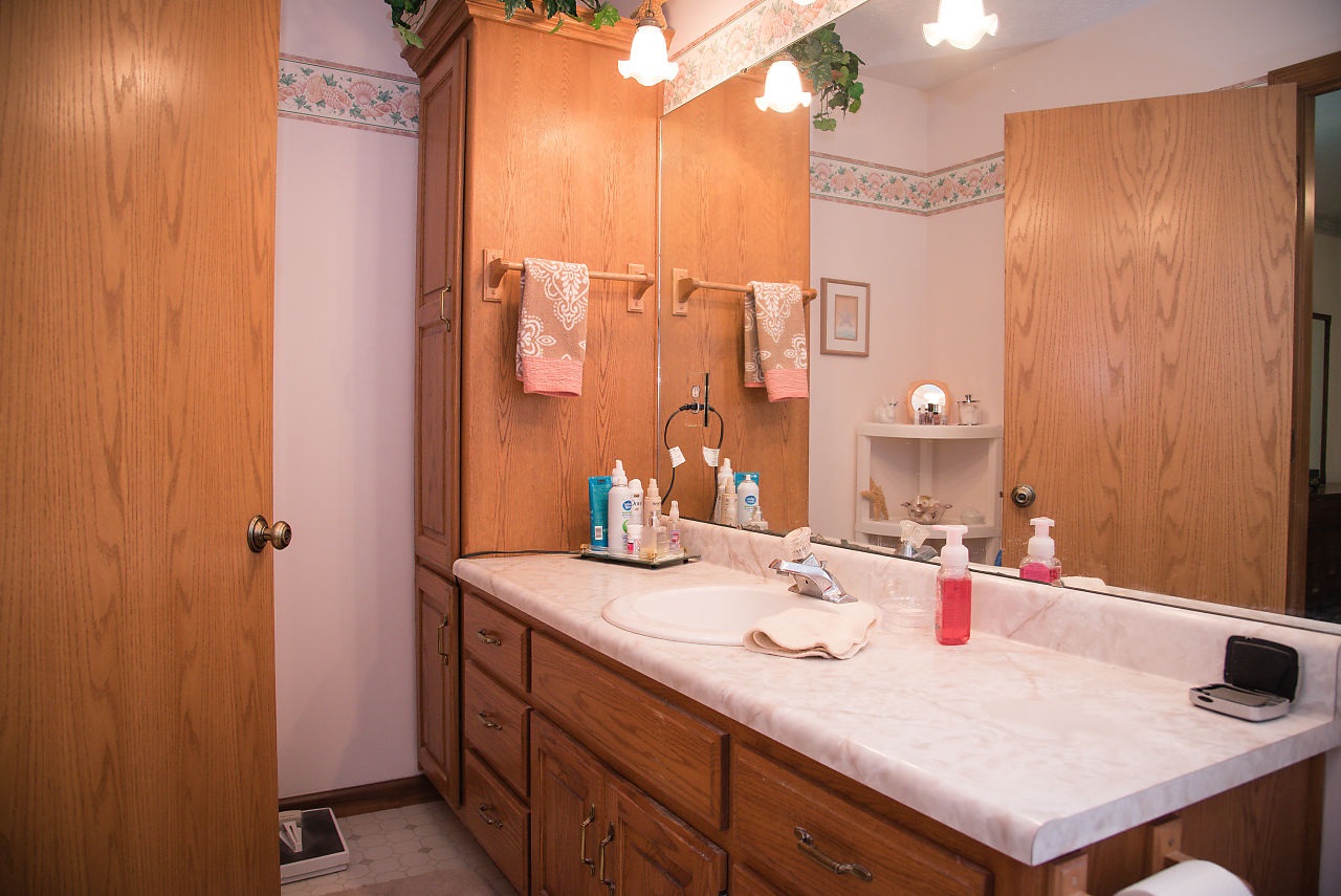 1263 North Riverwood Ranch Road Warsaw, IN 46580 - Photo 26 of 36 Gallery Image 26