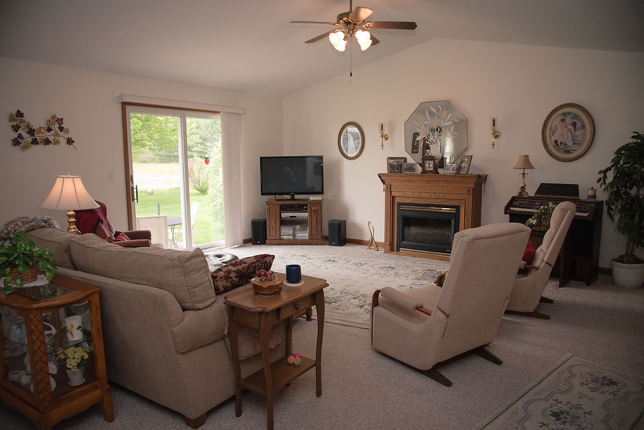 1263 North Riverwood Ranch Road Warsaw, IN 46580 - Photo 8 of 36 Gallery Image 8
