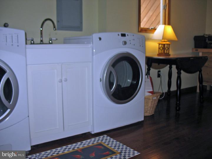 25 Pine Road Medford, NJ 08055 - Photo 21 of 25 Laundry Room