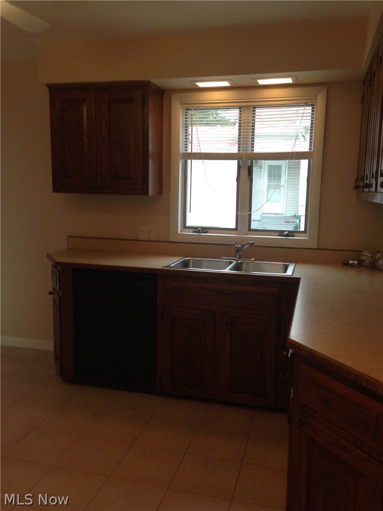 12918 Shadyway Road Garfield Heights, OH 44125 - Photo 9 of 19 Totally remodeled kitchen new cabinets and countertops