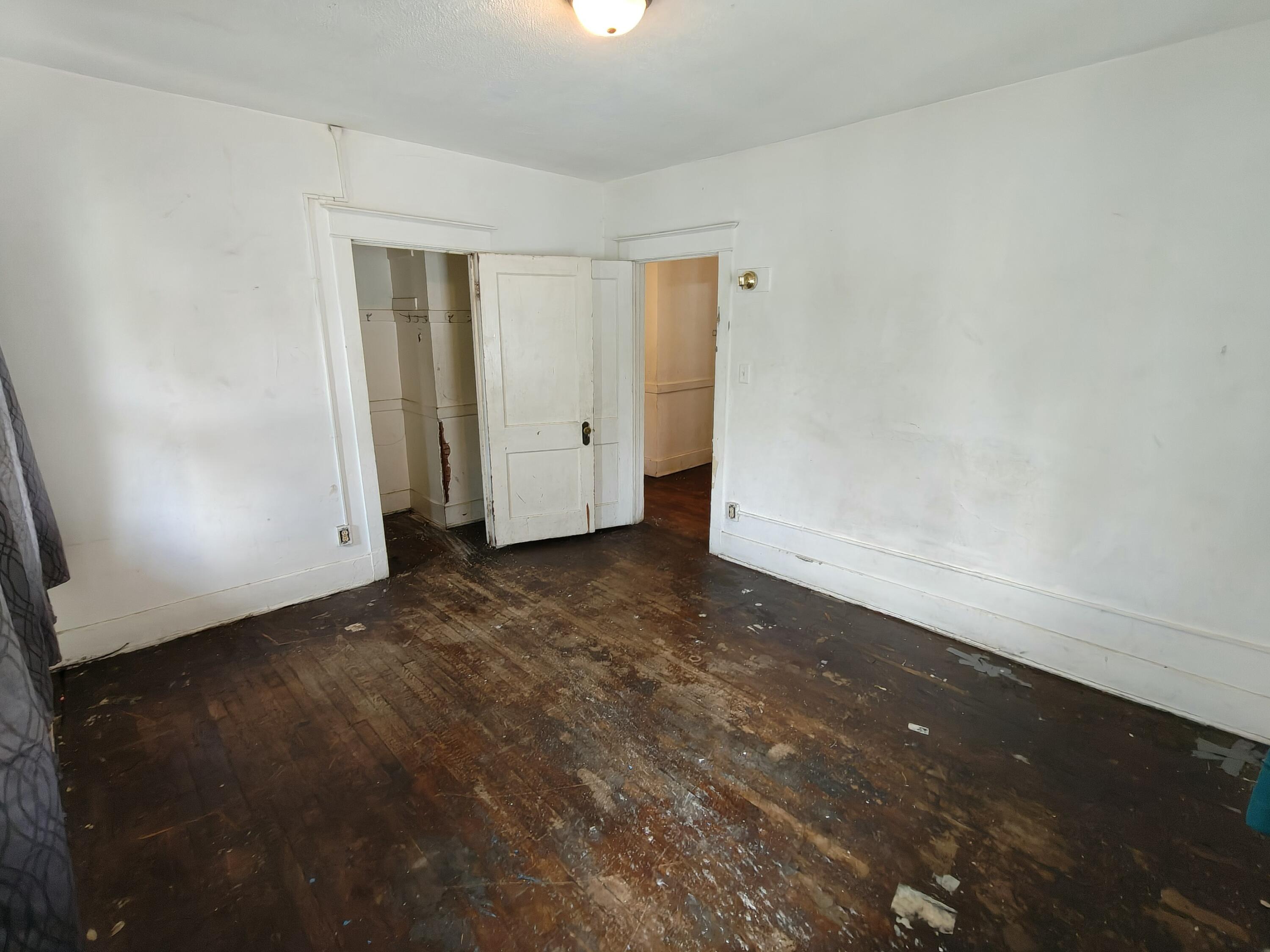 701 Tyler Street Gary, IN 46402 - Photo 23 of 37 3000x2250