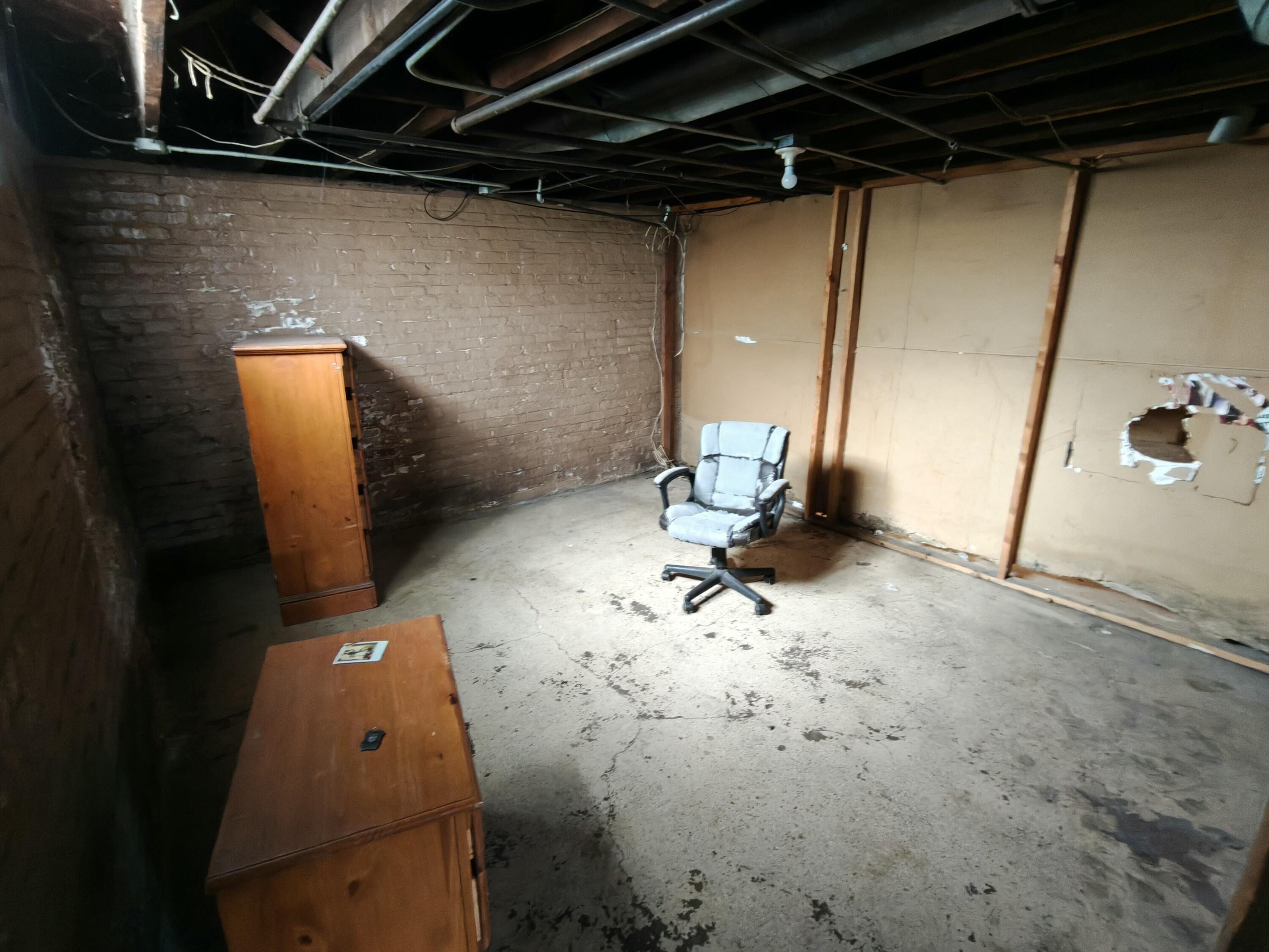 701 Tyler Street Gary, IN 46402 - Photo 28 of 37 3000x2250